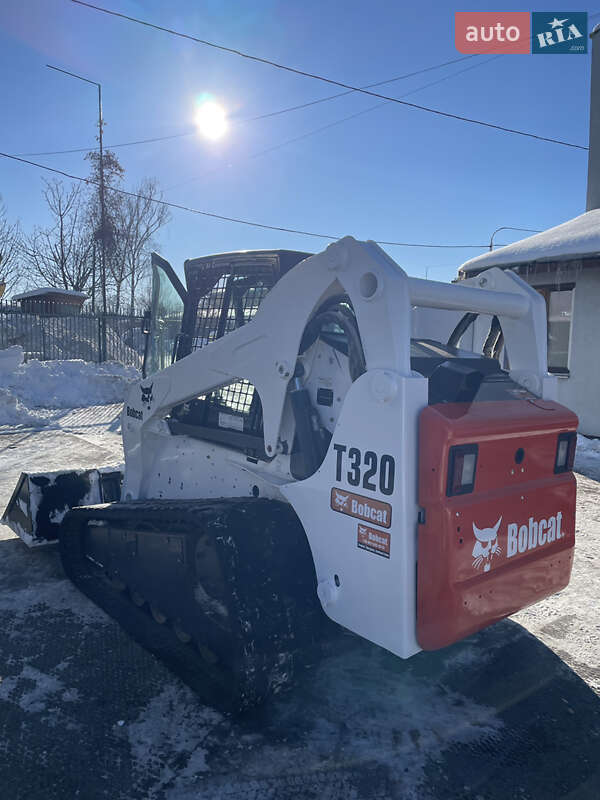 Минипогрузчик Bobcat T300 2009 в Львове