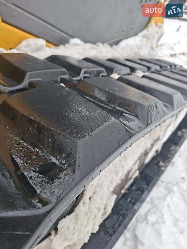 Фронтальні навантажувачі Bobcat Т750 2009 в Львові