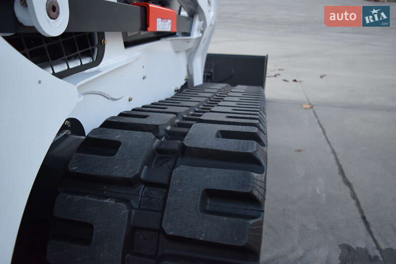 Міні-вантажник Bobcat T870 2011 в Рівному фото 9 Міні-вантажник Bobcat T870 2011 в Рівному