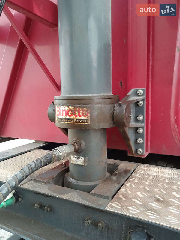 Самоскид напівпричіп Bodex KIS 3B 2015 в Павлограді