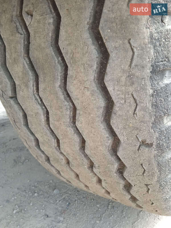 Самоскид напівпричіп Bodex KIS 3B 2015 в Павлограді