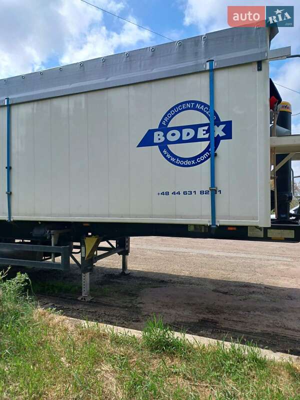 Зерновоз - полуприцеп Bodex KIS 3B 2022 в Черновцах