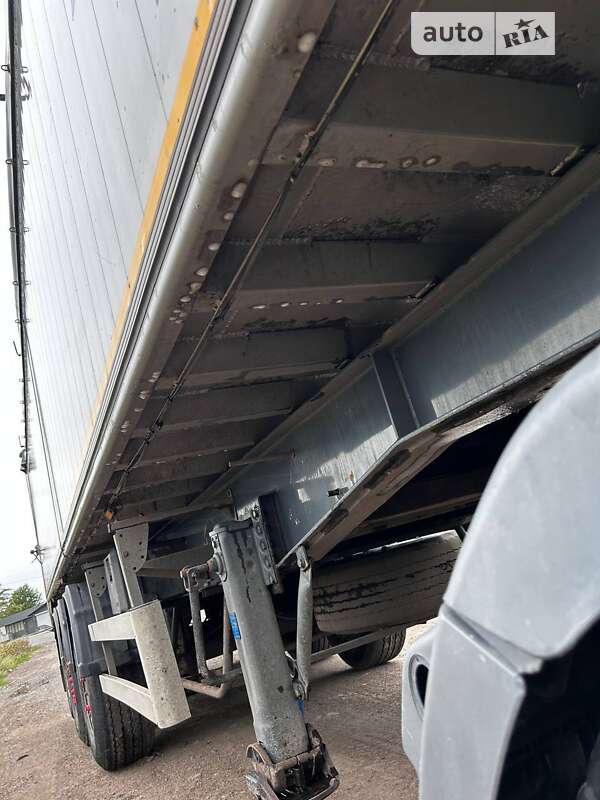 Самоскид напівпричіп Bodex KIS 3W-A 2011 в Гайвороні