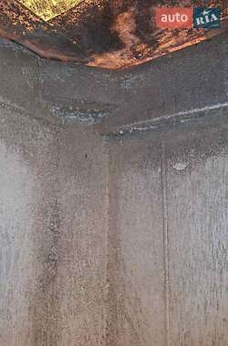 Самосвал полуприцеп Bodex KIS 3W-A 2009 в Виннице