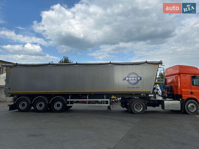 Зерновоз - полуприцеп Bodex KIS 3W-A 2024 в Черновцах
