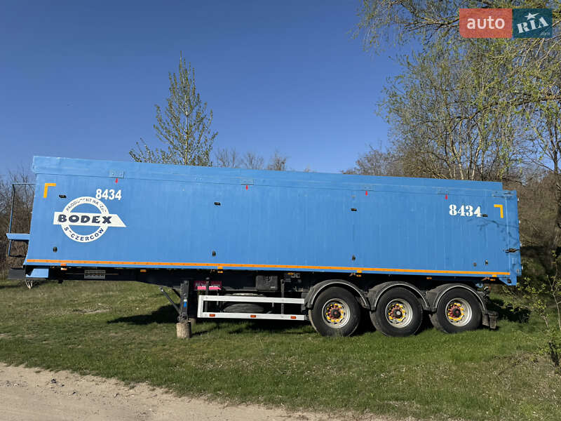 Самоскид напівпричіп Bodex KIS 3W-A 2005 в Тульчині
