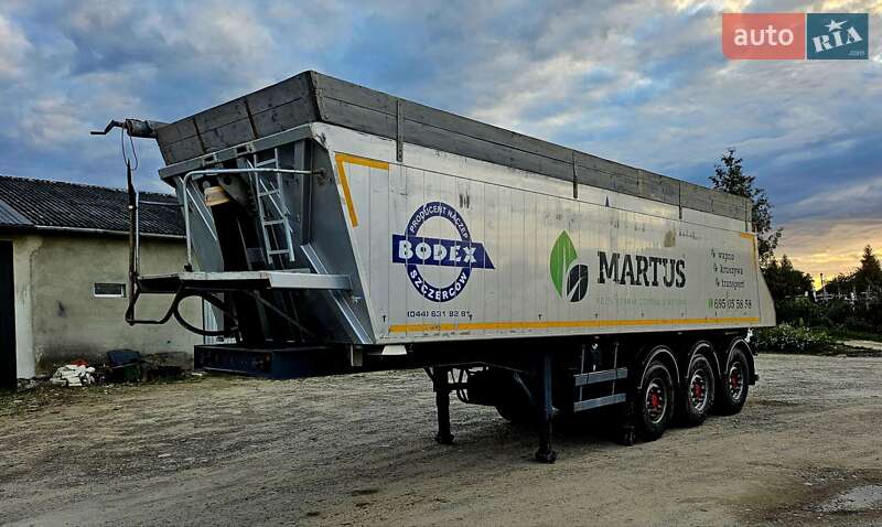 Самоскид напівпричіп Bodex KIS 3W-A 2010 в Меденичах фото 5 Самоскид напівпричіп Bodex KIS 3W-A 2010 в Меденичах