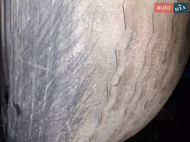 Самосвал полуприцеп Bodex KIS 3W-A 2008 в Днепре