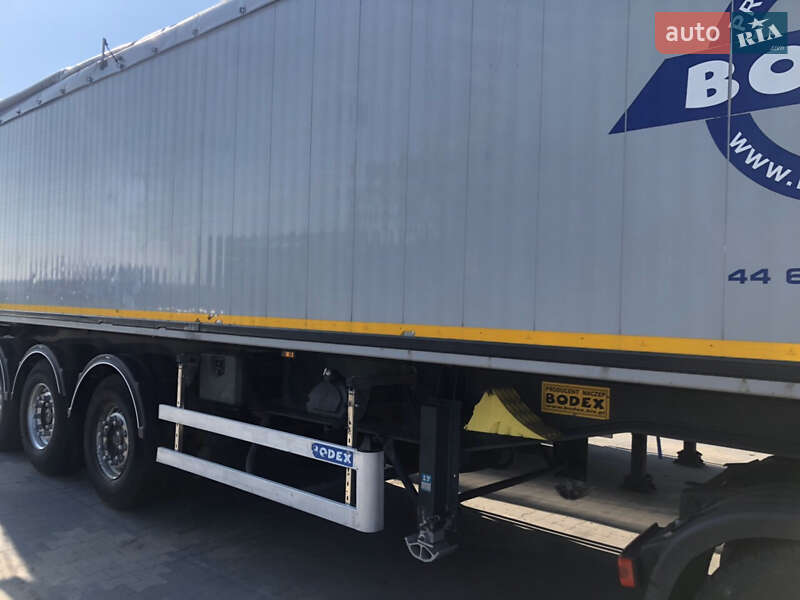 Самосвал полуприцеп Bodex KIS 3W-S 2012 в Одессе