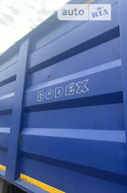 Самоскид напівпричіп Bodex KIS 3W-S 2012 в Дніпрі