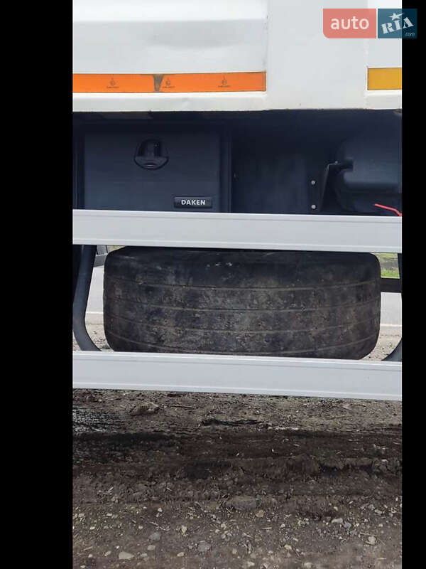 Самоскид напівпричіп Bodex KIS 3W-S 2009 в Миколаєві