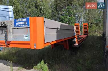 Низкорамна платформа Bodex KIS 2008 в Києві