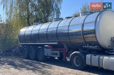 Цистерна напівпричіп Bodex KIS 2013 в Рівному