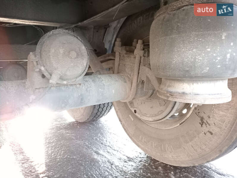 Зерновоз - напівпричіп Bodex Kiss 1998 в Дніпрі