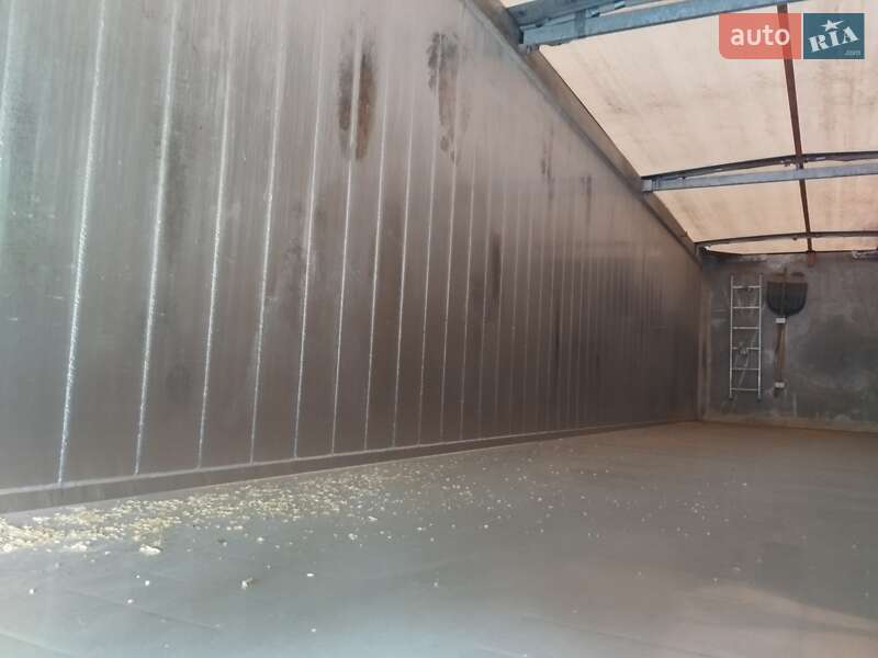 Зерновоз - напівпричіп Bodex Kiss 2008 в Дніпрі