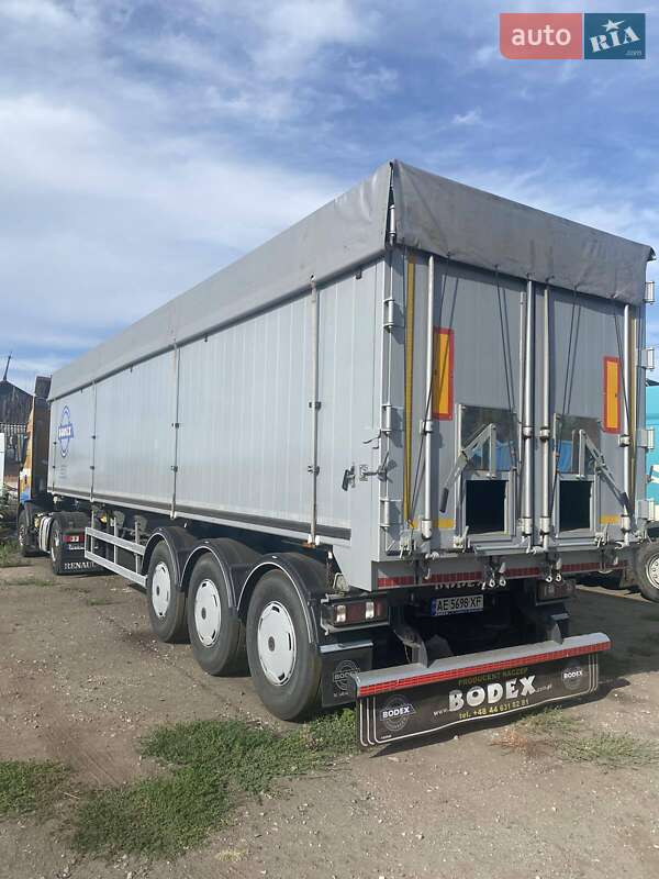 Зерновоз - напівпричіп Bodex Kiss 2008 в Дніпрі