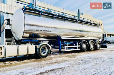 Цистерна полуприцеп Bodex NC 2011 в Киеве