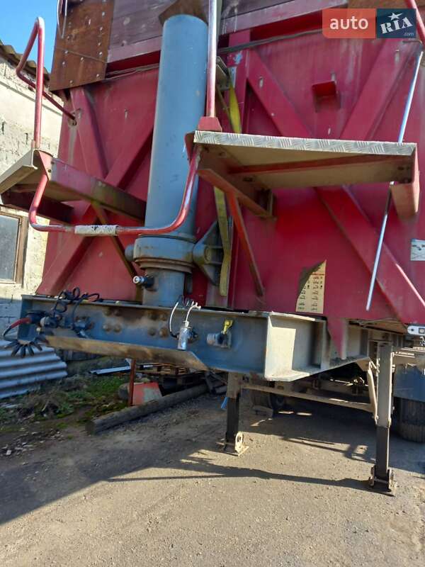 Самоскид напівпричіп Bodex Напівпричіп 2005 в Ужгороді