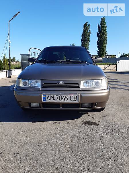 Богдан 211040