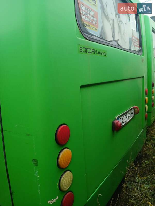 Міський автобус Богдан А-092 2006 в Харкові