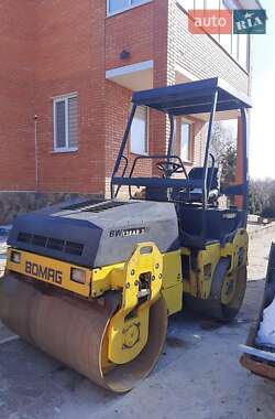 Дорожній каток Bomag AD 138 2004 в 