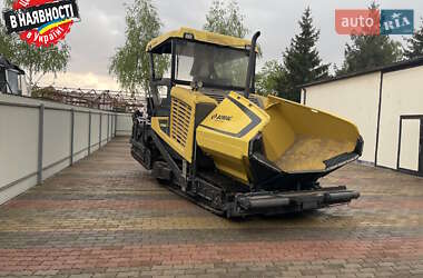 Асфальтоукладчик Bomag BF 2014 в 
