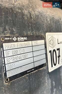Асфальтоукладчик Bomag BF 2021 в 