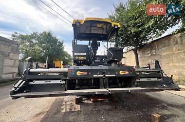 Асфальтоукладчик Bomag BF 2021 в 