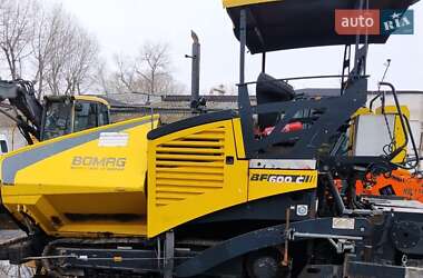 Асфальтоукладчик Bomag BF 2012 в Днепре