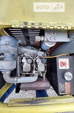 Каток грунтовый Bomag BM 2002 в 