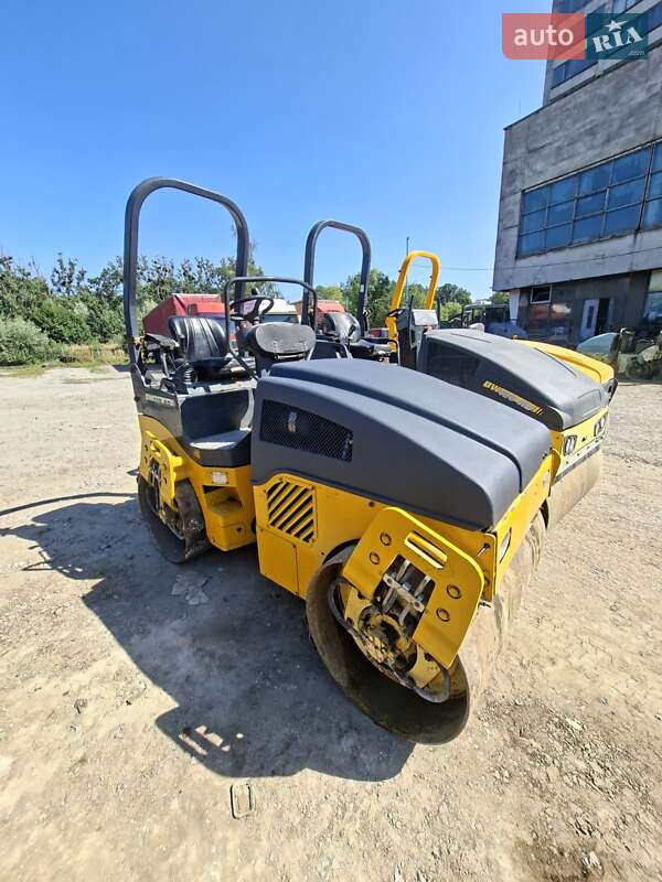 Дорожный каток Bomag BW-120AD 2010 в Львове