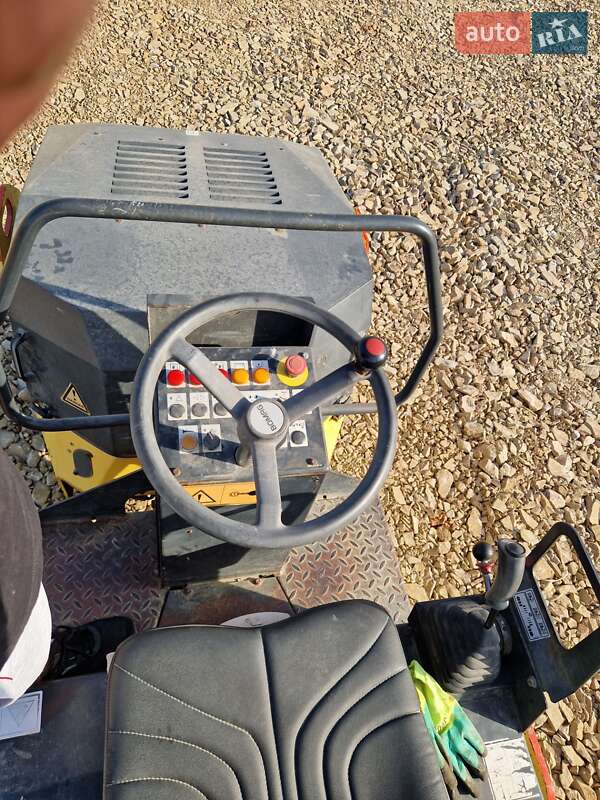 Дорожный каток Bomag BW-120AD 2004 в Иршаве фото 2 Дорожный каток Bomag BW-120AD 2004 в Иршаве