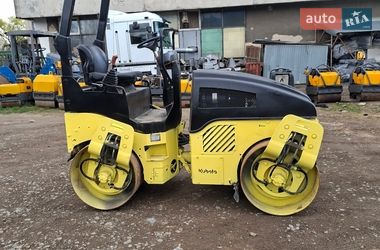 Дорожній каток Bomag BW-120AD 2010 в Львові