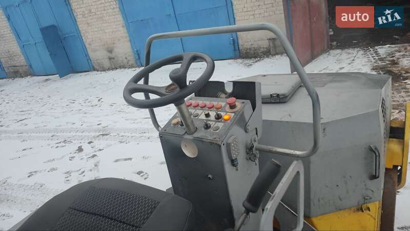 Дорожный каток Bomag BW 135AD 2007 в Каменском