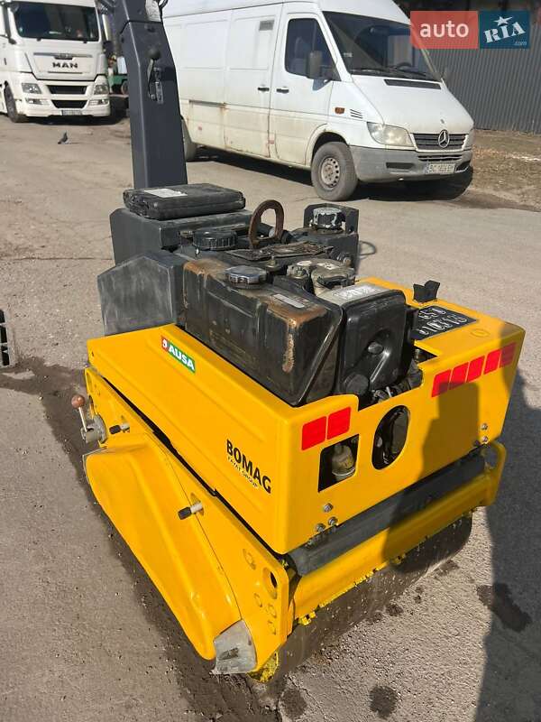 Дорожный каток Bomag BW 2015 в Львове
