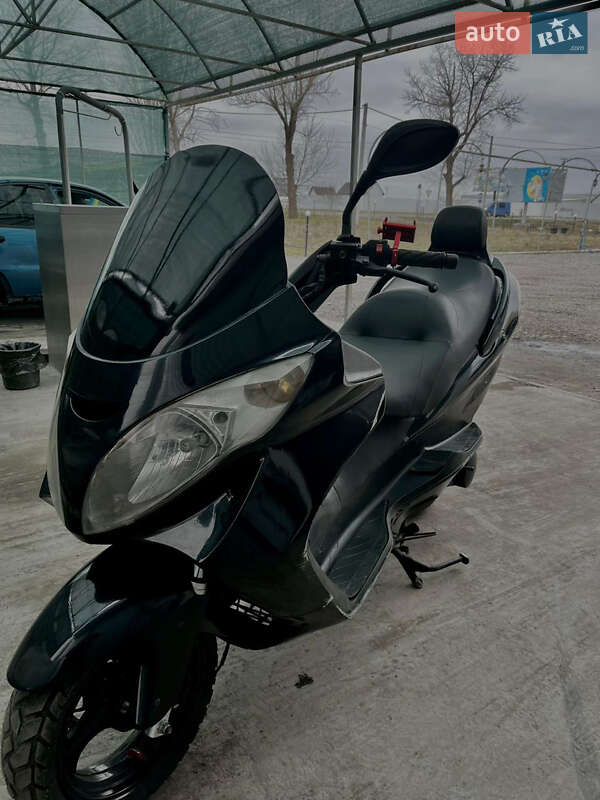 Макси-скутер Bravis Shark 2010 в Первомайске