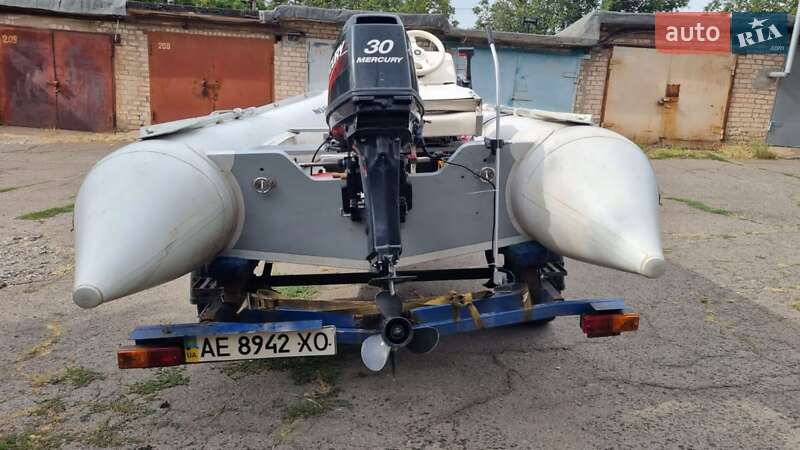 Човен BRIG B420 2008 в Кривому Розі