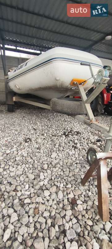 Лодка BRIG F360 2008 в Кривом Роге