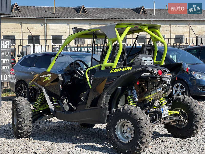 Мотовездеход BRP Can Am 2016 в Стрые