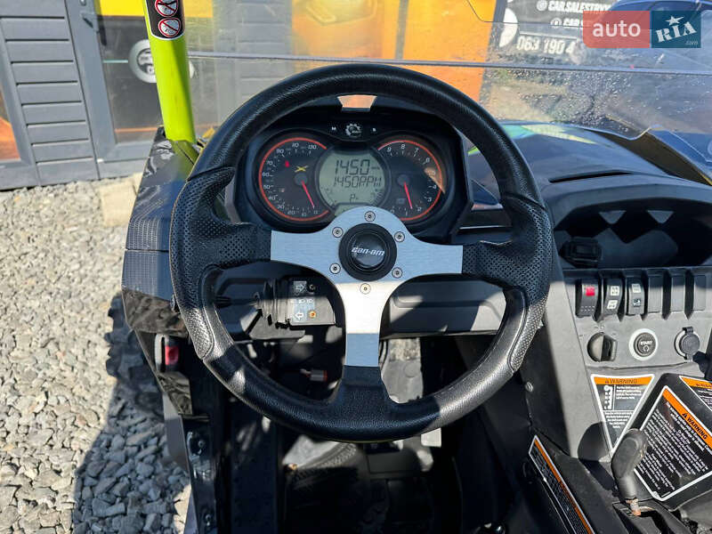 Мотовездеход BRP Can Am 2016 в Стрые