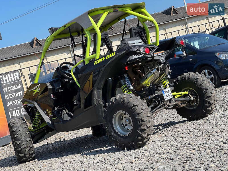 Мотовездеход BRP Can Am 2016 в Стрые