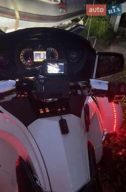 Трайк BRP Can Am 2012 в Киеве