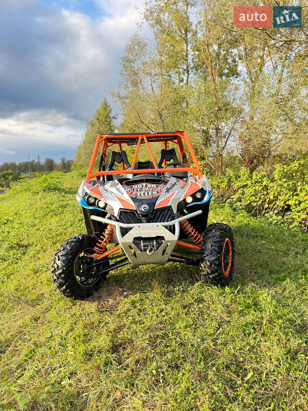 Квадроцикл  утилитарный BRP Can Am 2016 в Хусте