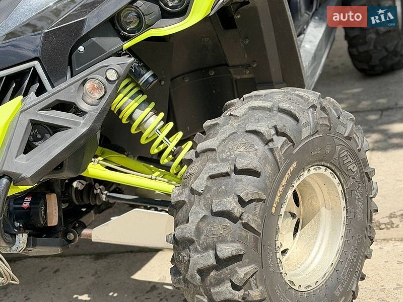 Мотовсюдиход BRP Can Am 2016 в Стрию