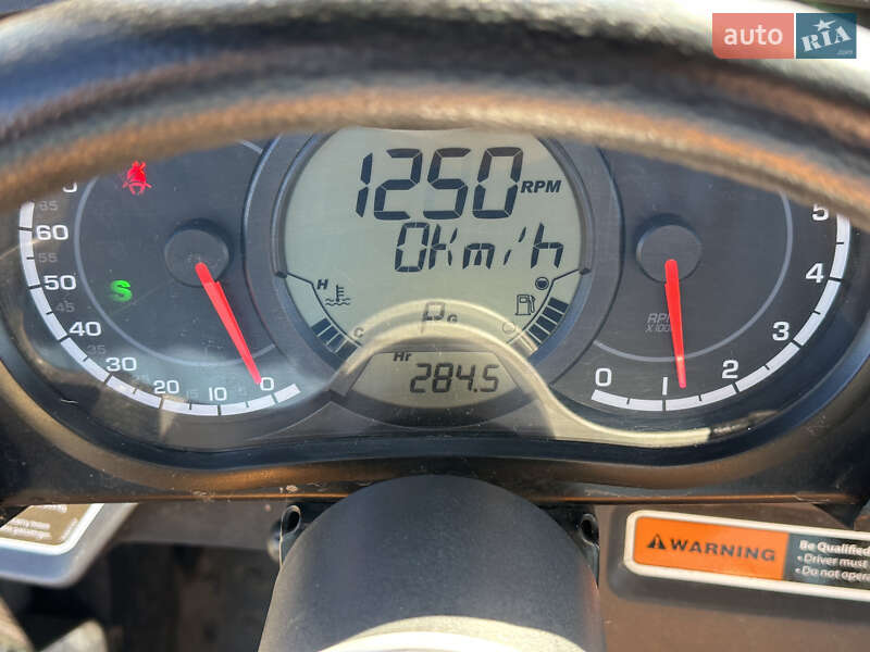 Мотовездеход BRP Commander 2012 в Кобеляках фото 24 Мотовездеход BRP Commander 2012 в Кобеляках