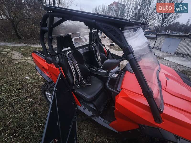Квадроцикл  утилитарный BRP Commander 2014 в Днепре