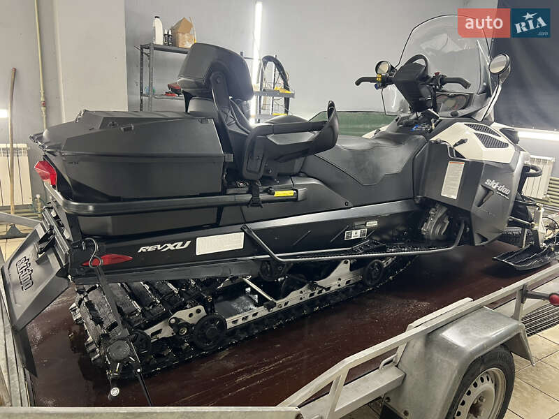 Утилитарные снегоходы BRP Expedition 2014 в Житомире