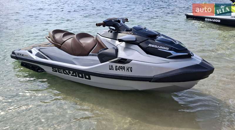 Гидроцикл туристический BRP GTX 2018 в 