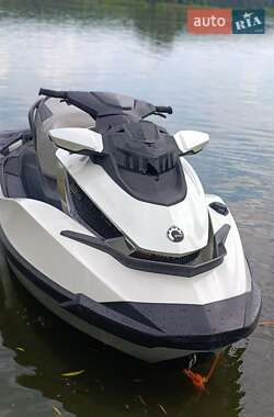 Гидроцикл туристический BRP GTX 2011 в 