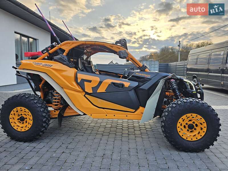 Квадроцикл спортивний BRP Maverick X3 2020 в 